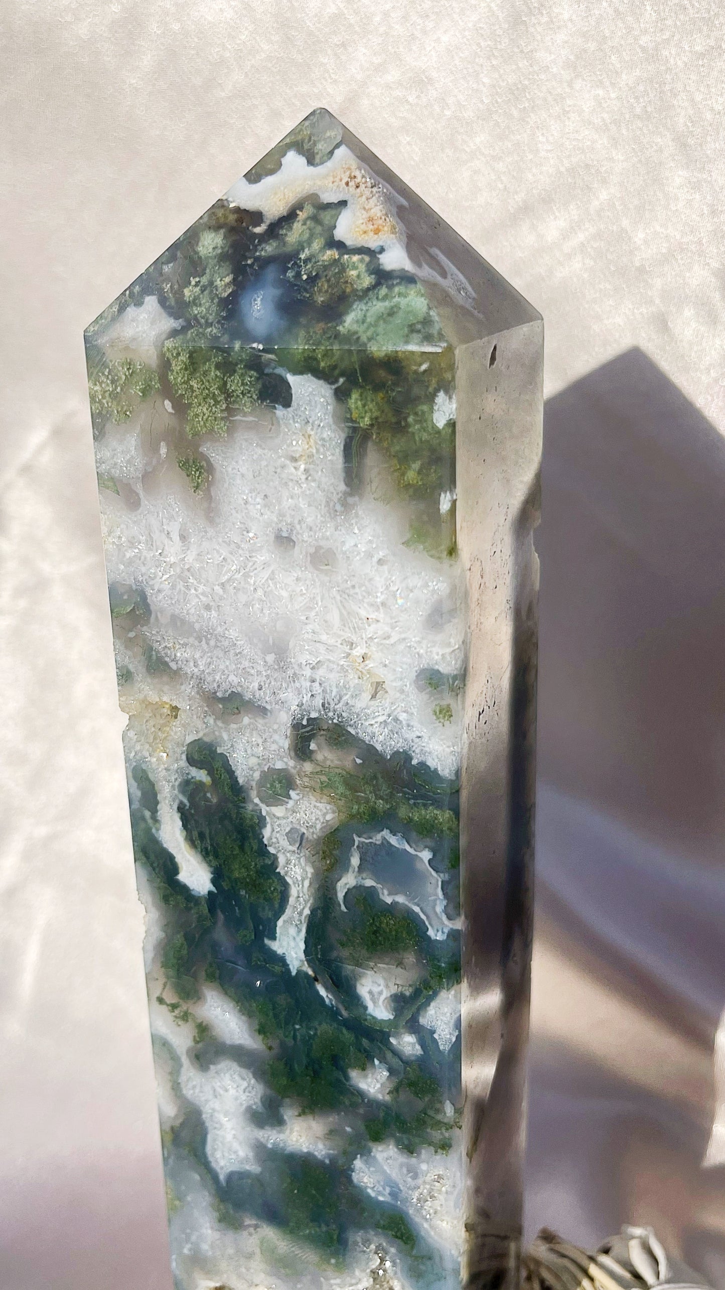 Moss Agate tower 773g 02