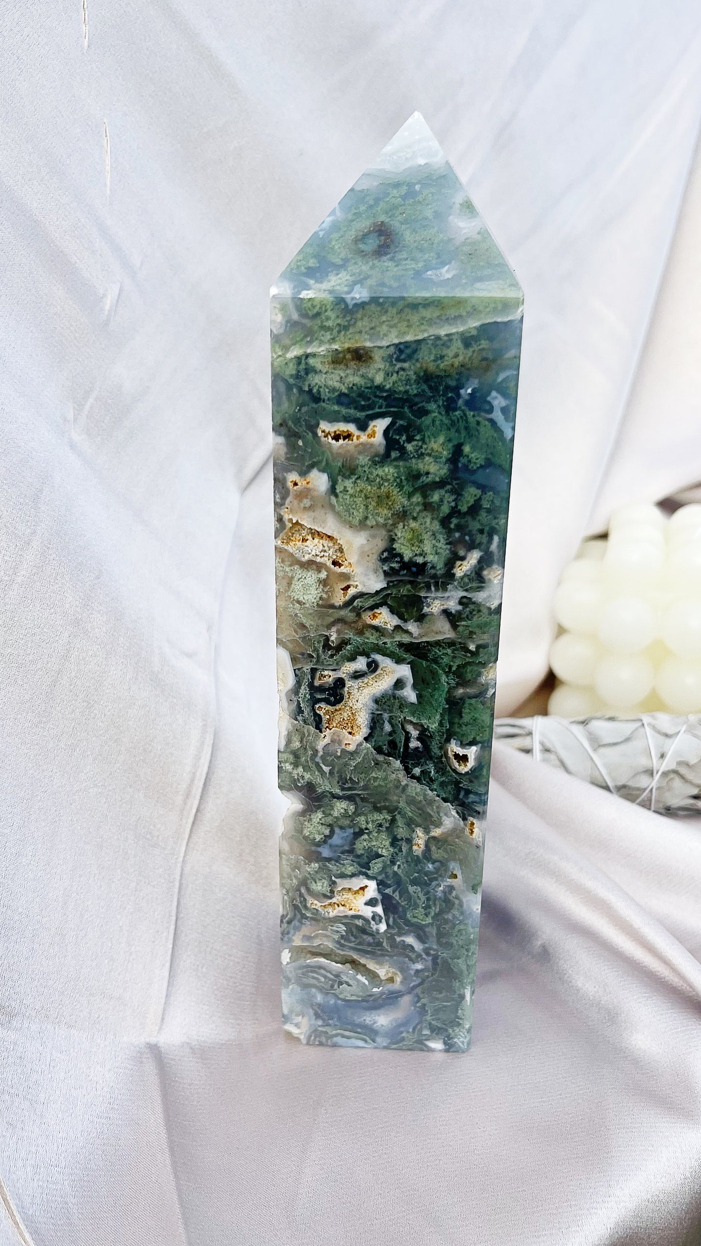 Moss agate tower 819g 06