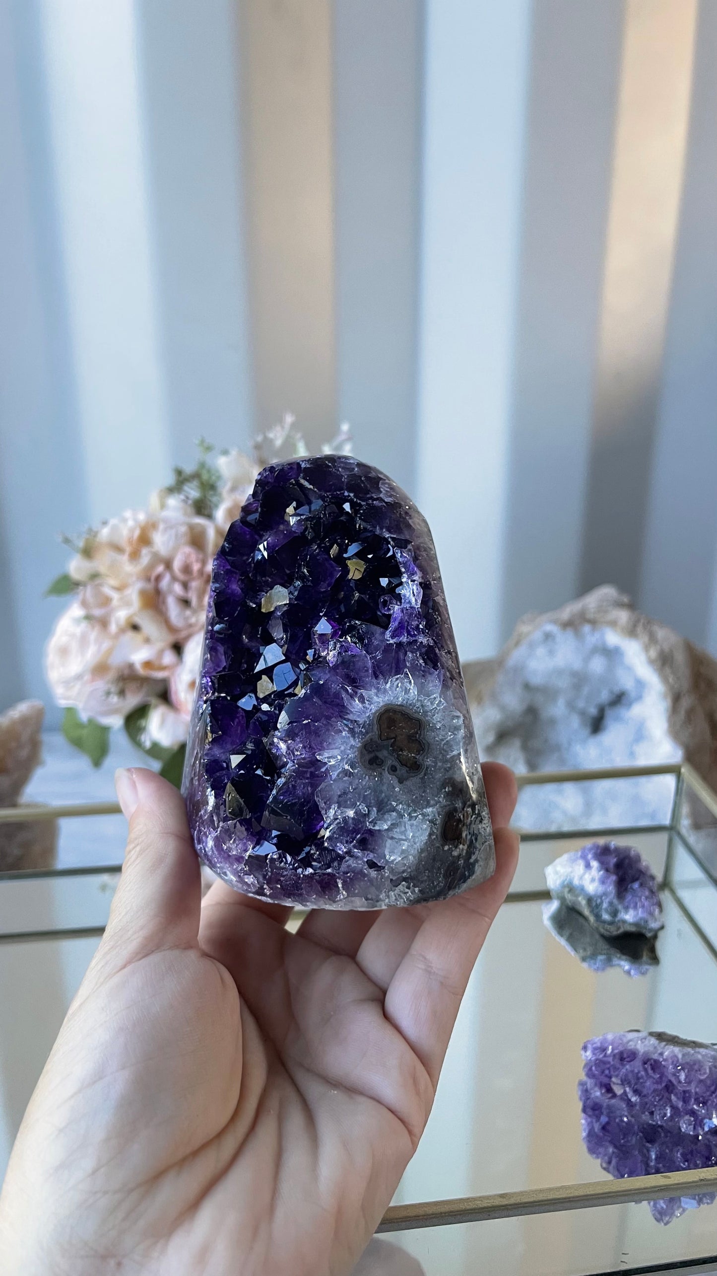 Amethyst Cluster 736g self standing B