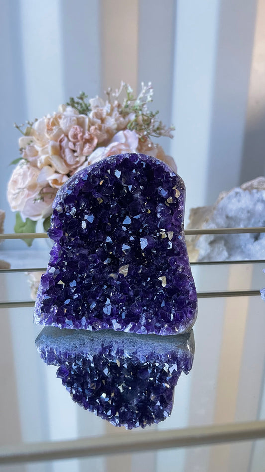 Amethyst cluster Self standing 821g C