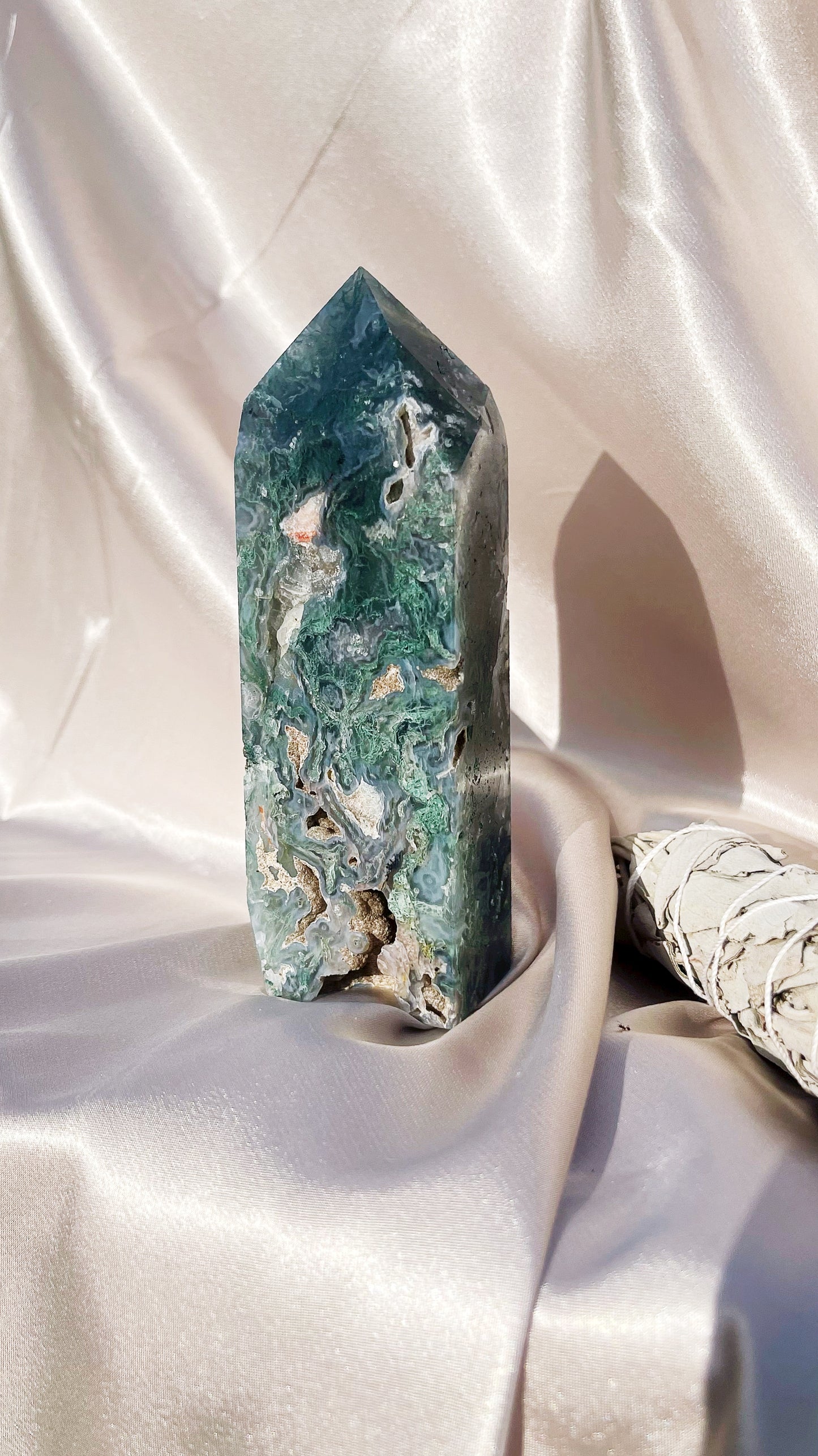 Moss agate tower 01