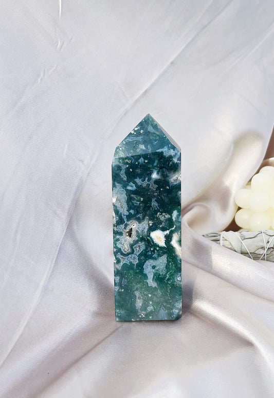 Moss agate tower 01