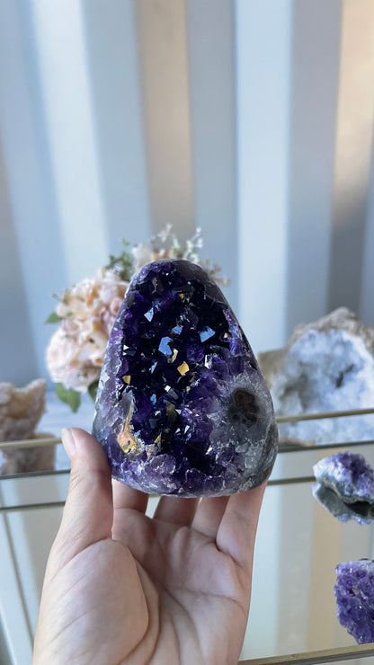 Amethyst Cluster 736g self standing B