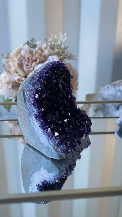 Amethyst cluster Self standing 821g C